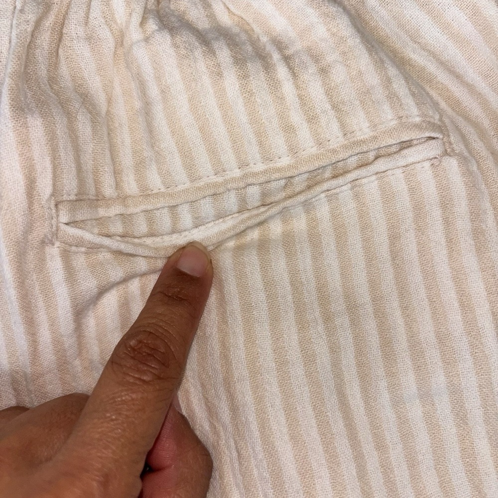 Aerie Women Cream Pin Strip Wide Leg Pleated Pockets Cotton Comfort Size Medium - Picture 7 of 12